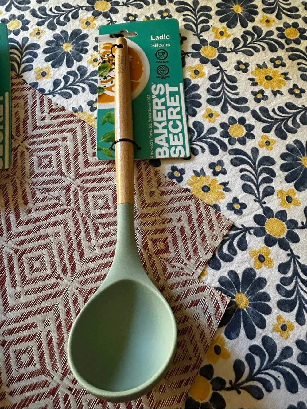 Baker’s Secret 7 Pc Silicone Kitchen Utensil Set Wood Handles